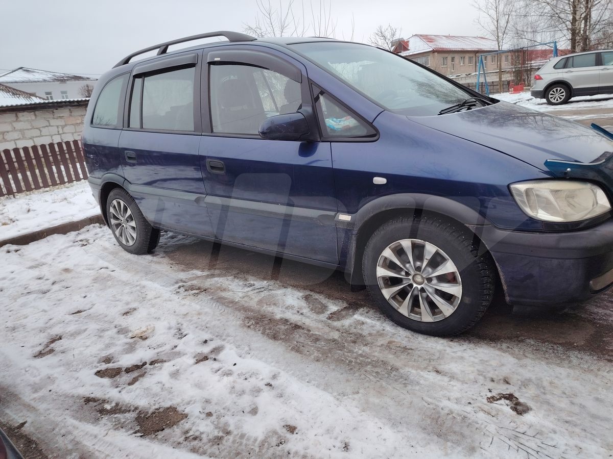Opel Zafira A, 2000