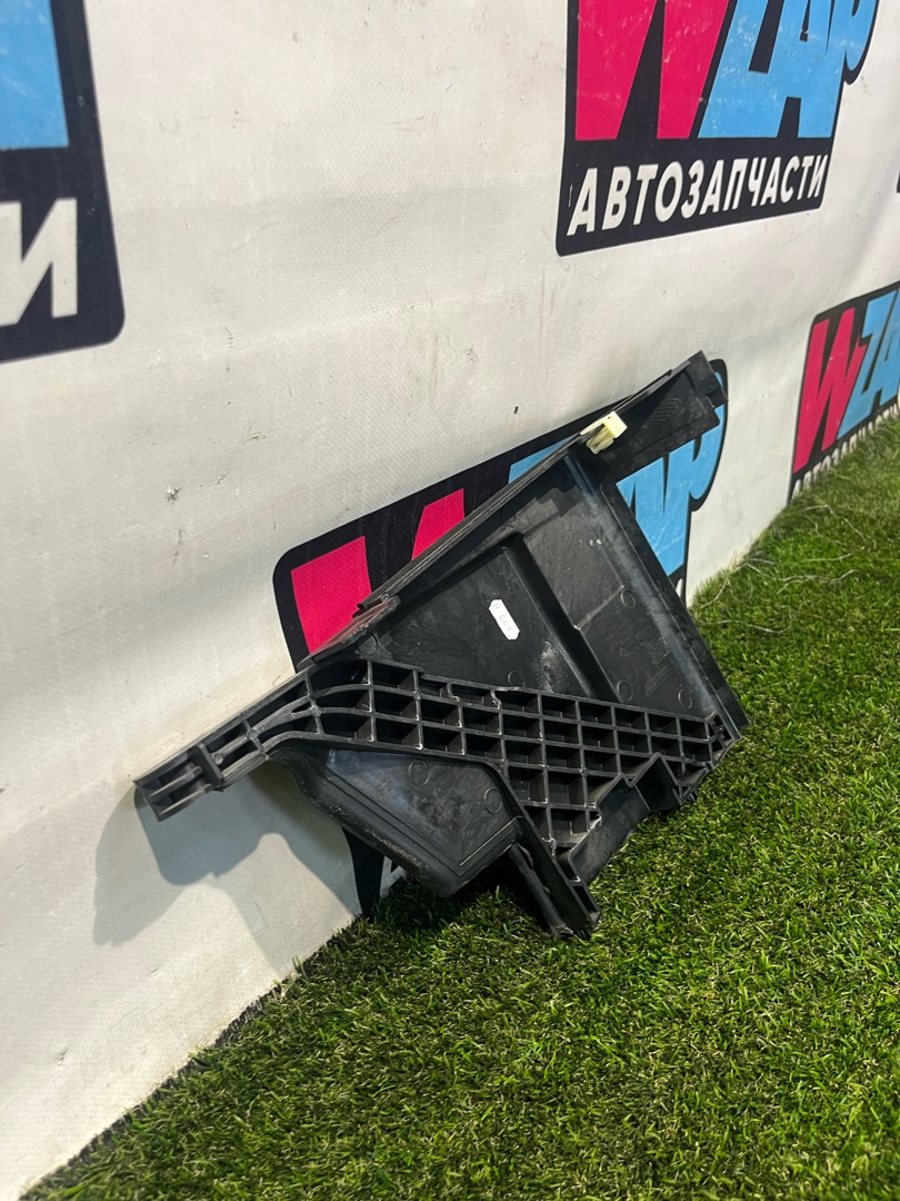 Полка аккумулятора к MINI Cabrio 2021