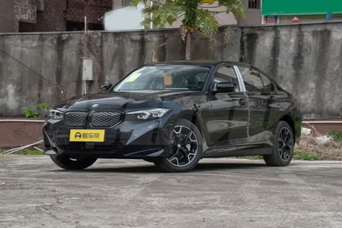BMW i3 I (G28), 2025