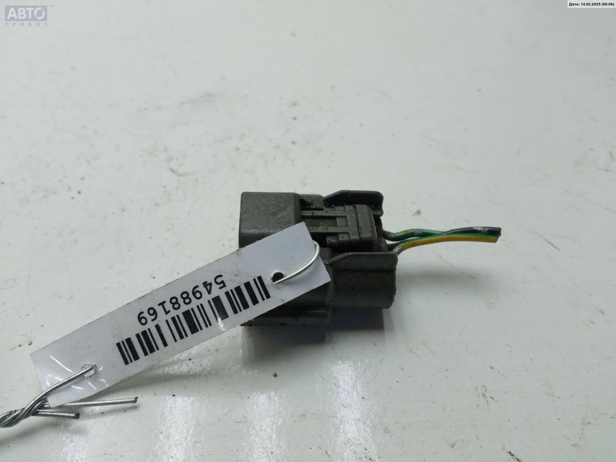 Разъем AUX / USB к Nissan Primera 2000