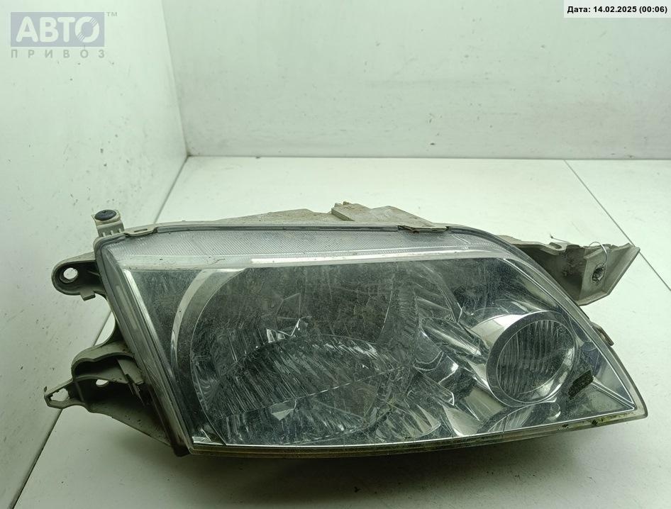 Фара правая к Mazda Premacy 2004