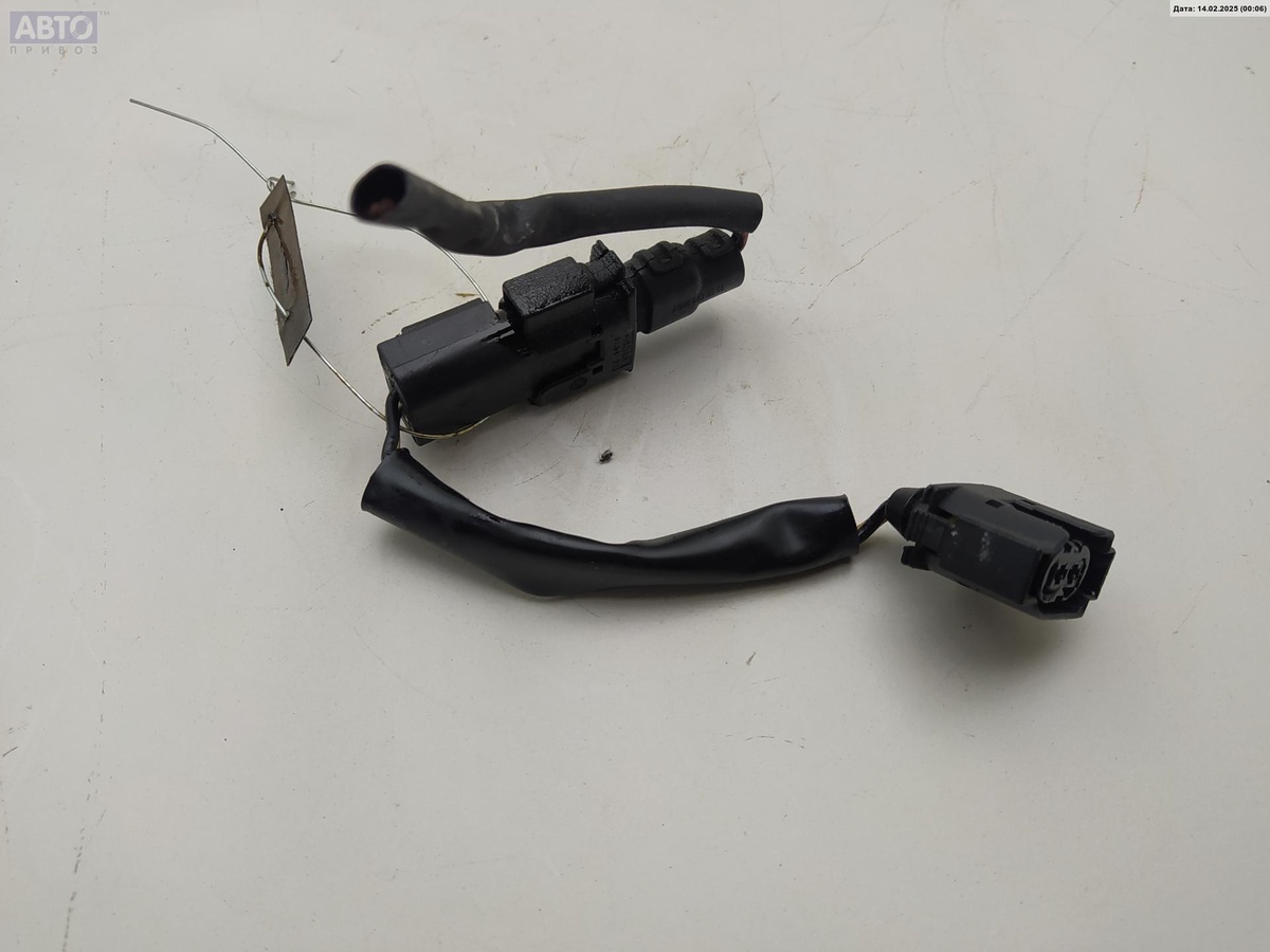 Разъем AUX / USB к Mercedes-Benz C-klasse 2002