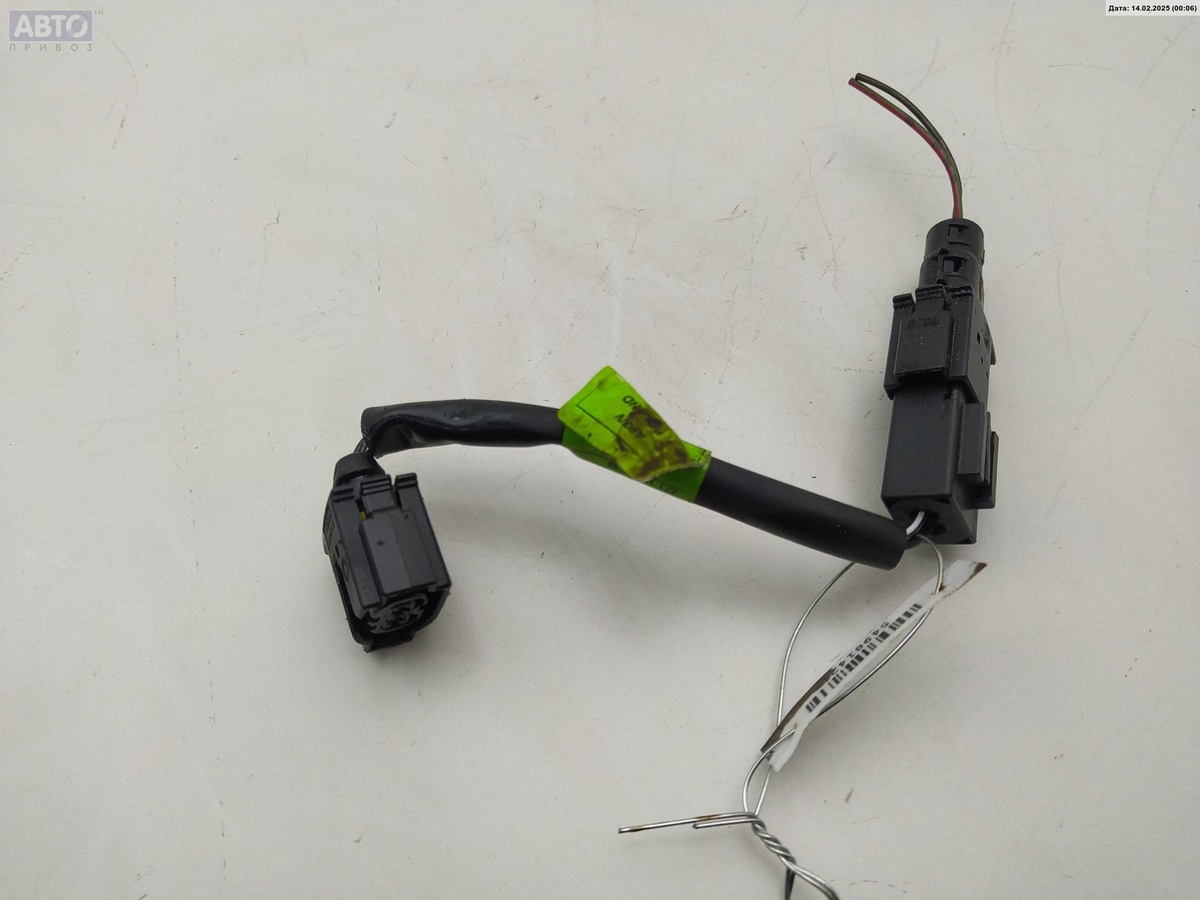 Разъем AUX / USB к Mercedes-Benz C-klasse 2006