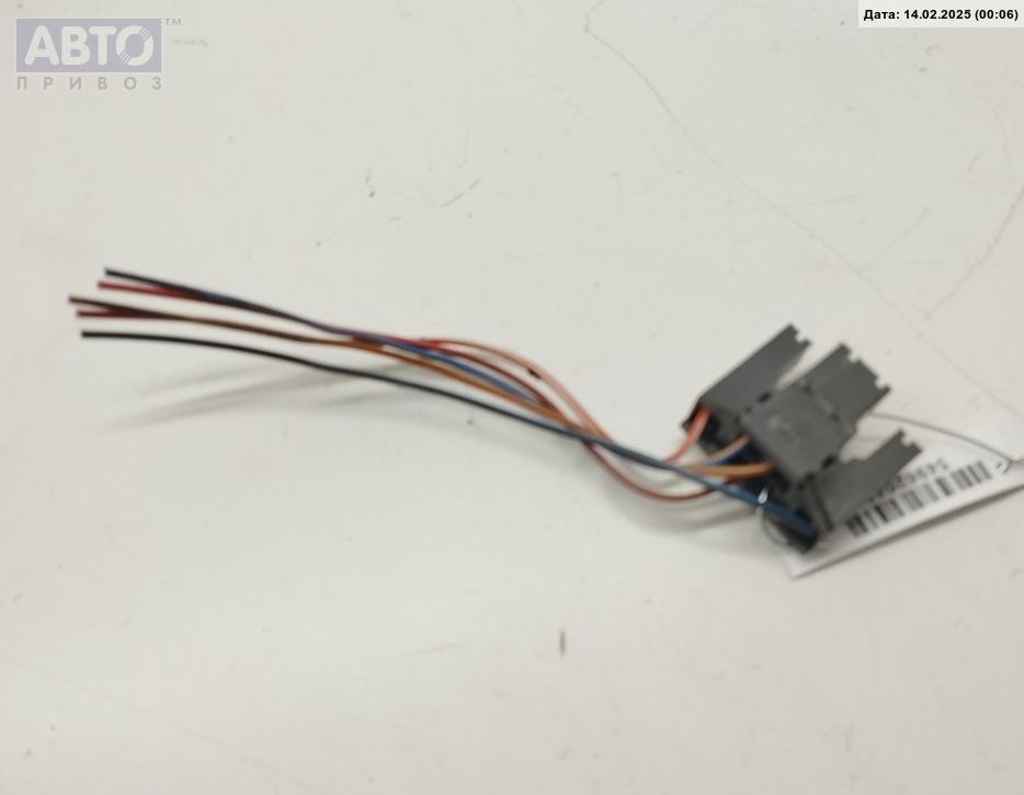 Разъем AUX / USB к Audi A8 1998
