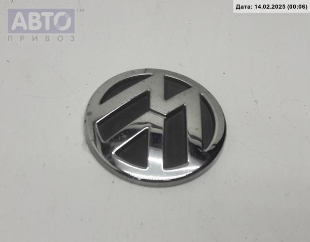 Эмблема к Volkswagen Passat 2004