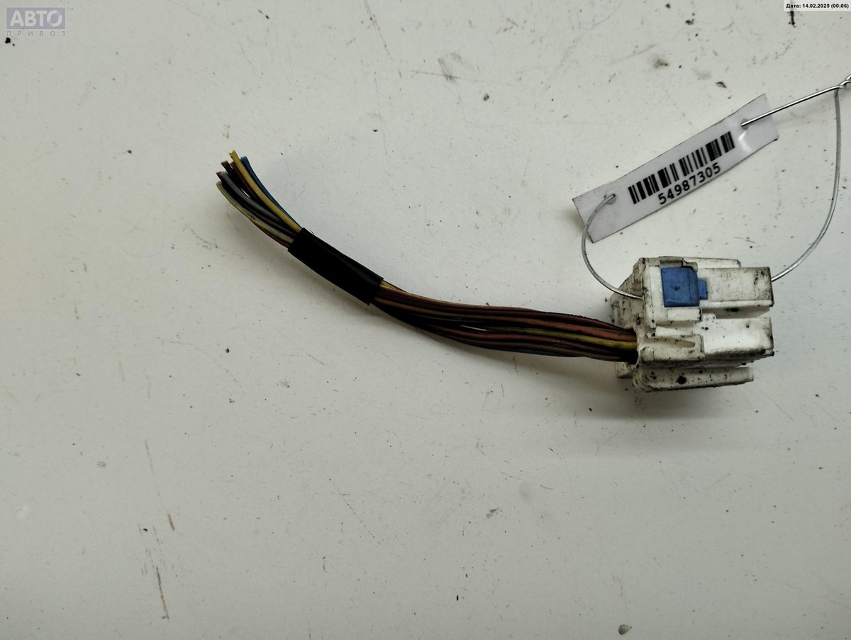 Разъем AUX / USB к Volkswagen Passat 1999