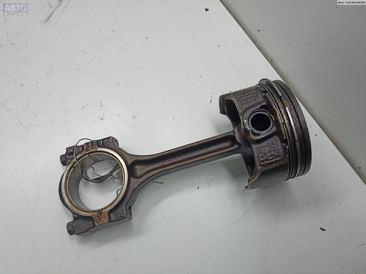 Поршень к Opel Vectra 2005