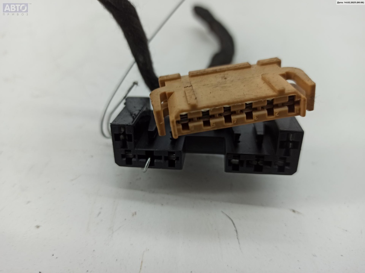 Разъем AUX / USB к Audi A6 allroad 2001