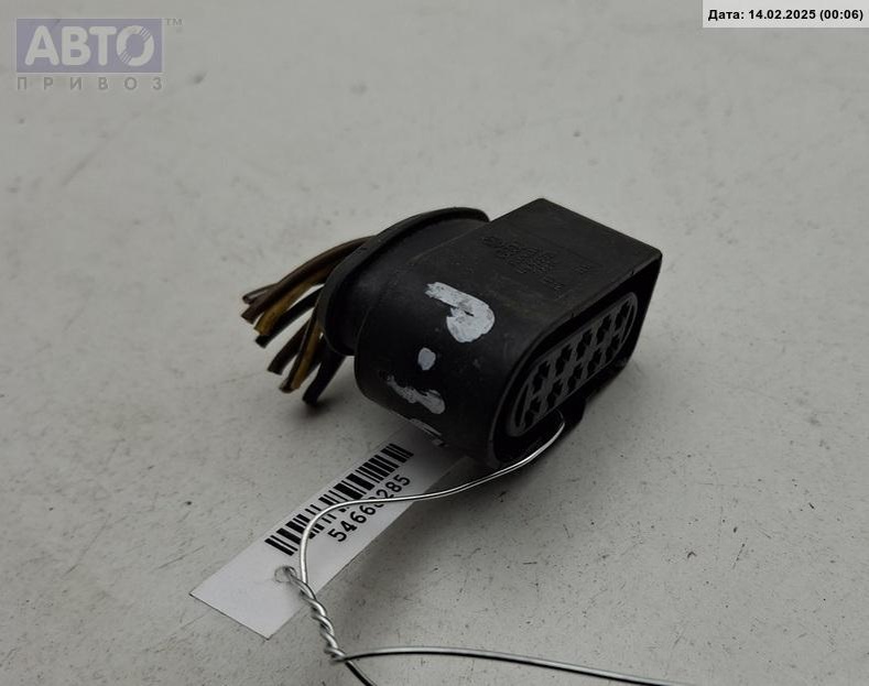 Разъем AUX / USB к Volkswagen Golf 2000