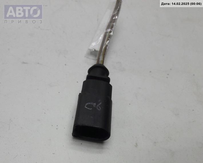 Разъем AUX / USB к Volkswagen Passat 2001