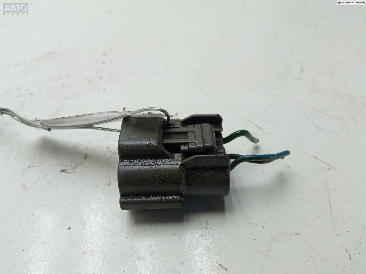 Разъем AUX / USB к Nissan Primera 2000