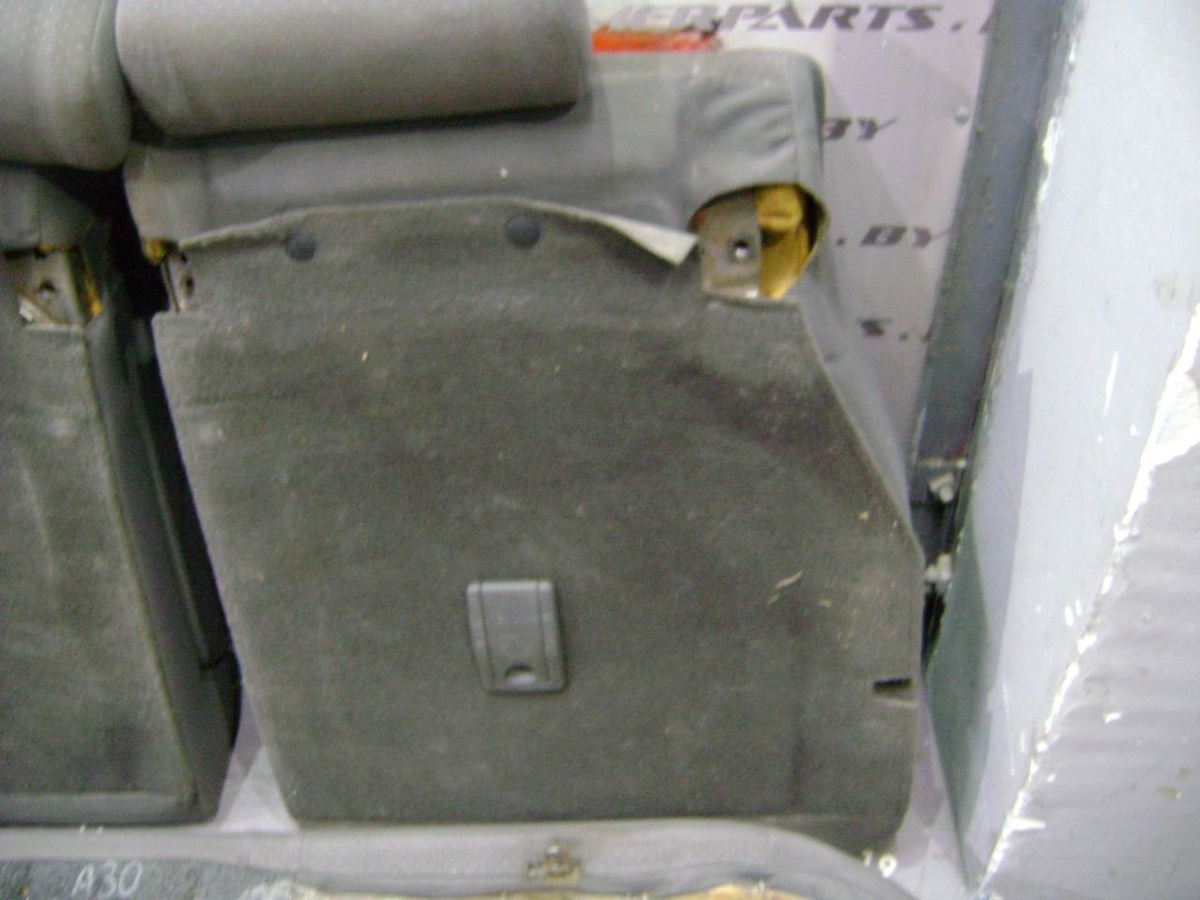 Сиденье заднее к Toyota Prius 2008