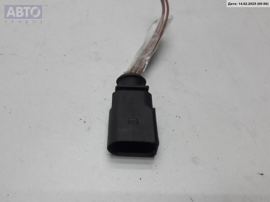 Разъем AUX / USB к Volkswagen Passat 2001