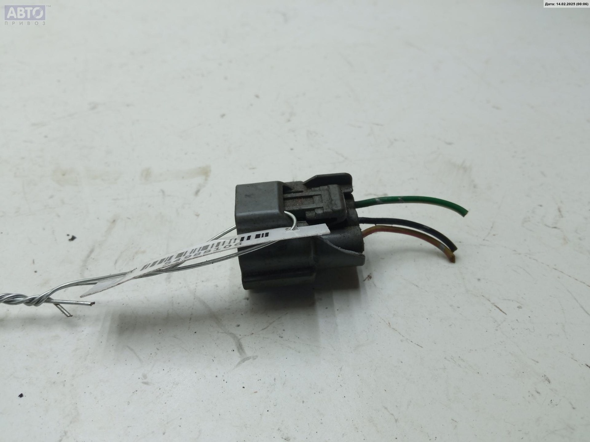 Разъем AUX / USB к Nissan Almera Tino 2001
