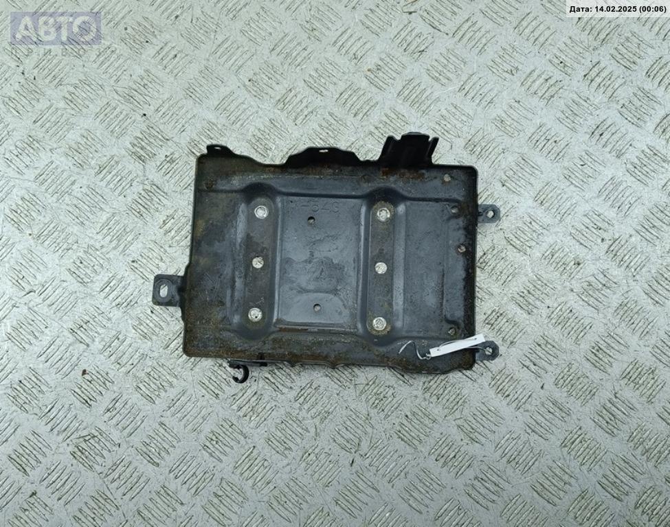 Крепление аккумулятора к Suzuki Liana 2003