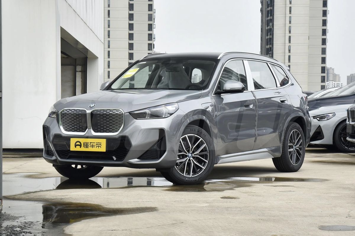 BMW iX1 I, 2025
