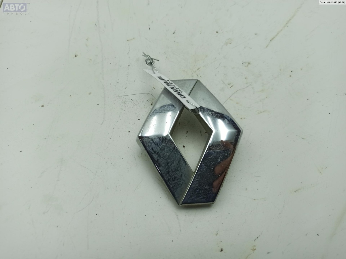 Эмблема к Renault Scenic 2003