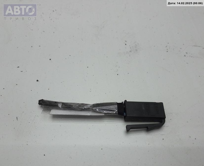 Разъем AUX / USB к Volkswagen Golf 1997