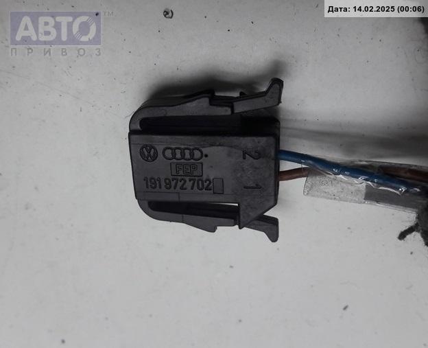 Разъем AUX / USB к Volkswagen Passat 2004