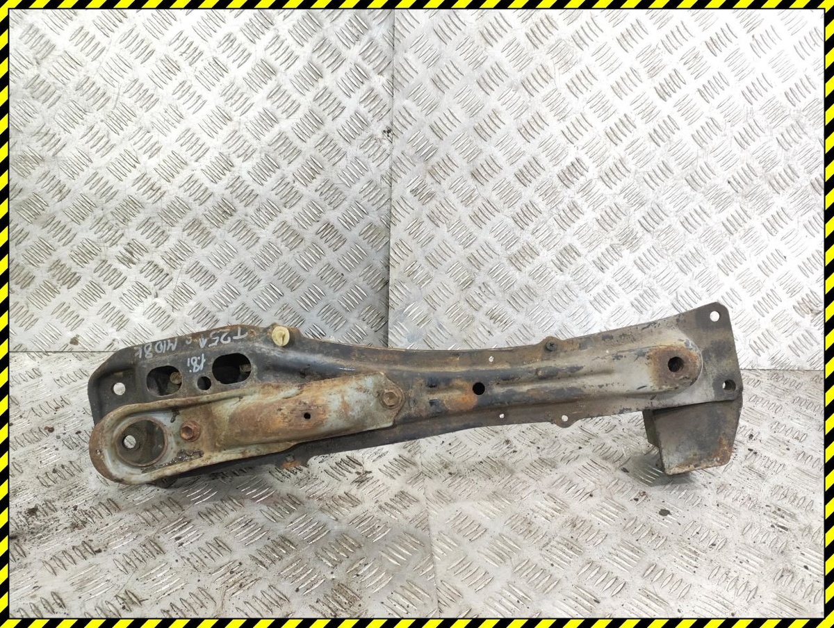Балка под КПП к Toyota Avensis 2004
