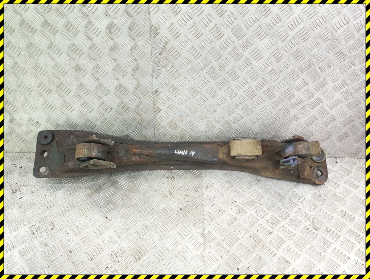 Балка под КПП к Suzuki Liana 2002