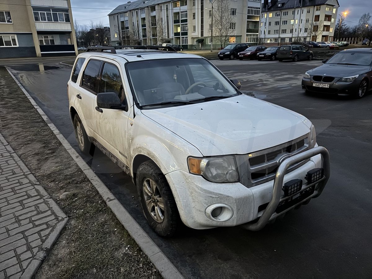 Ford Escape II, 2008