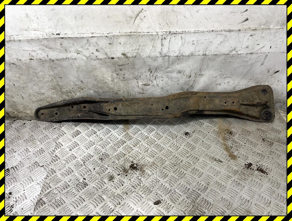 Балка под КПП к Mitsubishi Galant 1994