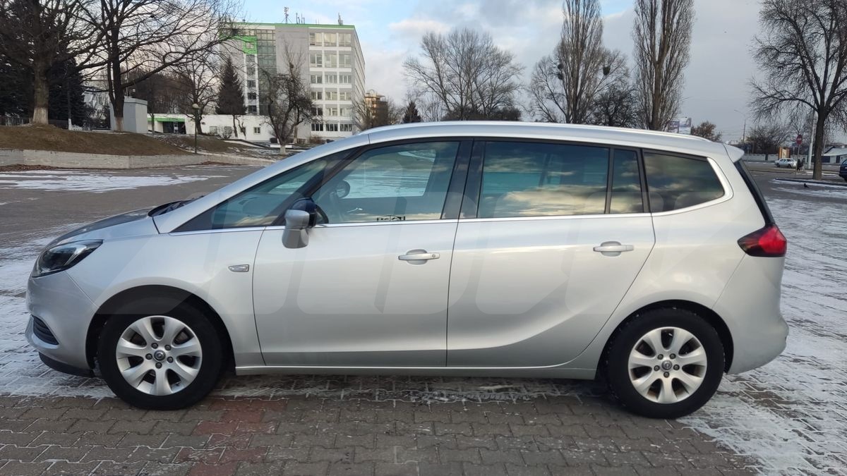 Opel Zafira C Рестайлинг, 2016