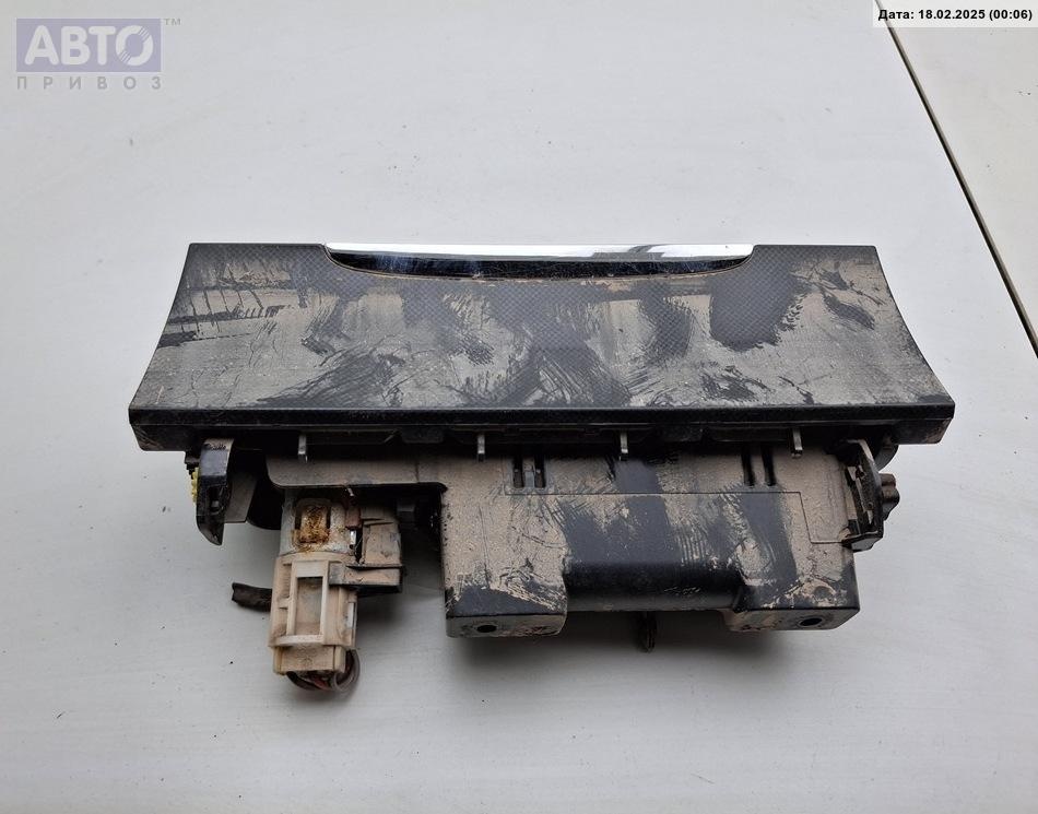 Пепельница к Volkswagen Passat 2005