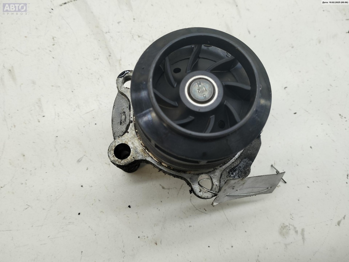 Помпа к Volkswagen Touran 2004
