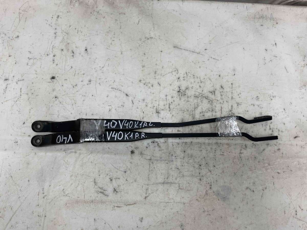Щеткодержатель к Volvo S40 1999