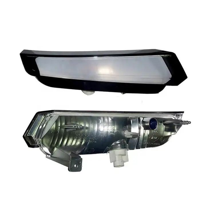 Поворотник правый к Iveco  2016
