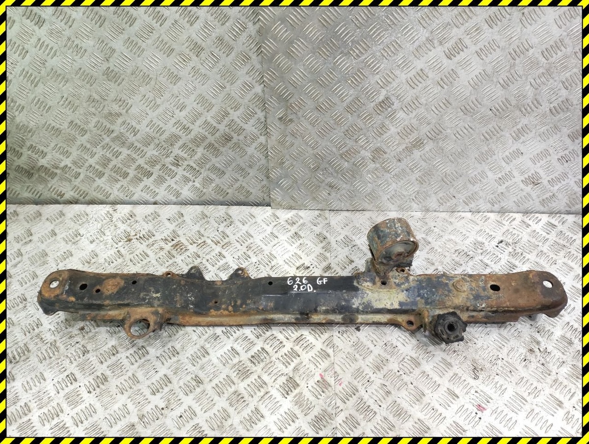 Балка под радиатор к Mazda 626 1998