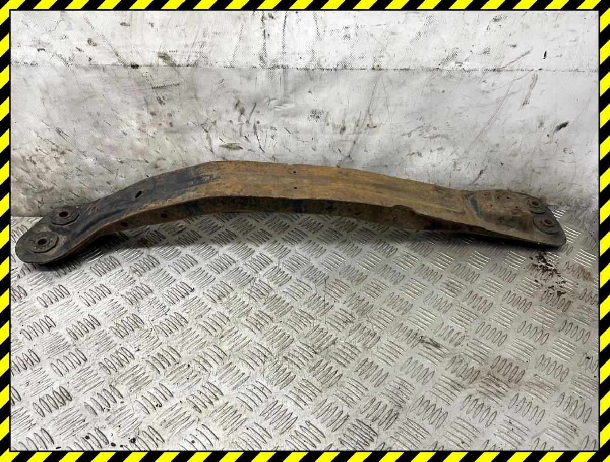 Балка под КПП к Mitsubishi Galant 1990