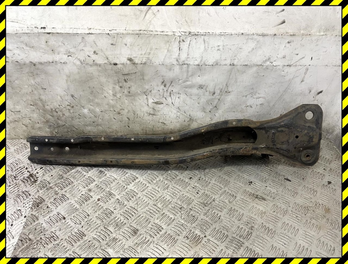 Балка под КПП к Mitsubishi Grandis 2006