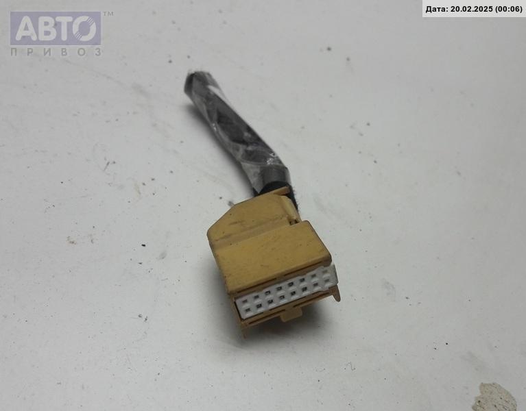 Разъем AUX / USB к Volkswagen Passat 1997