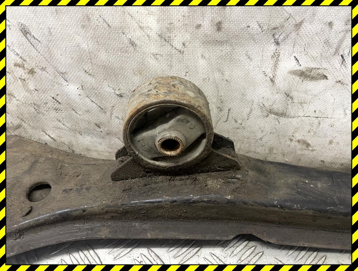 Балка под КПП к Mitsubishi Galant 2002
