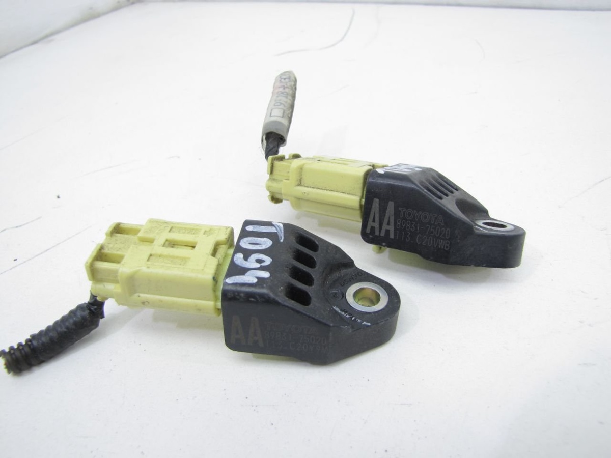 Датчик удара к Toyota Prius 2009