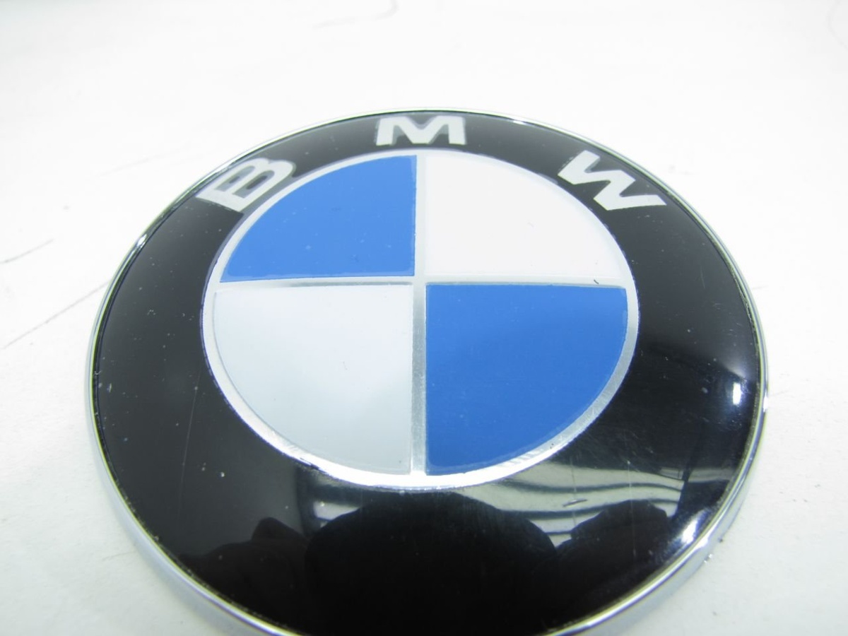 Эмблема к BMW 7 series 2003
