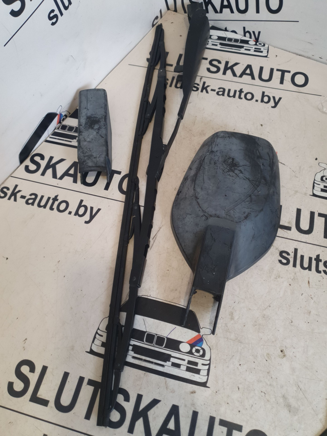 Щеткодержатель к Mercedes-Benz CLK-klasse 2000