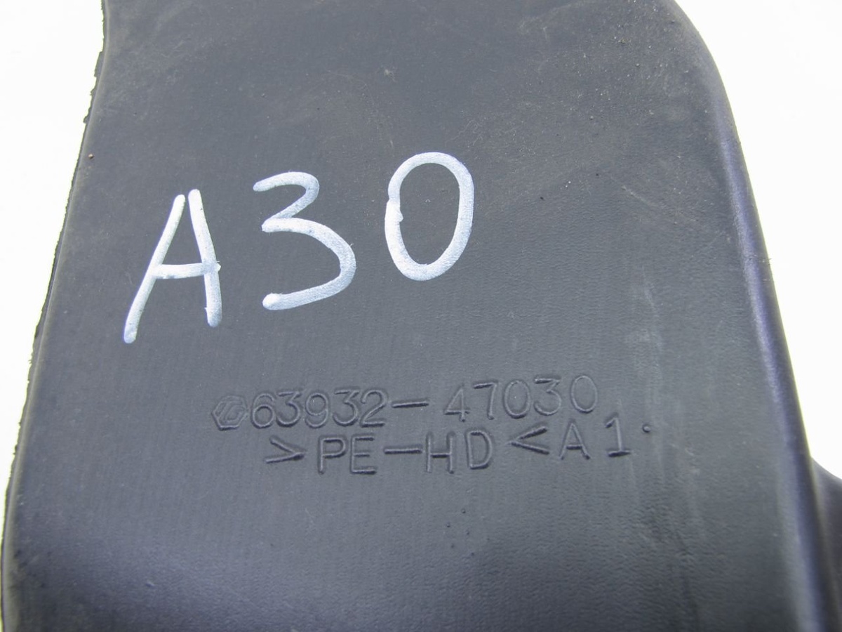 Воздуховод к Toyota Prius 2008