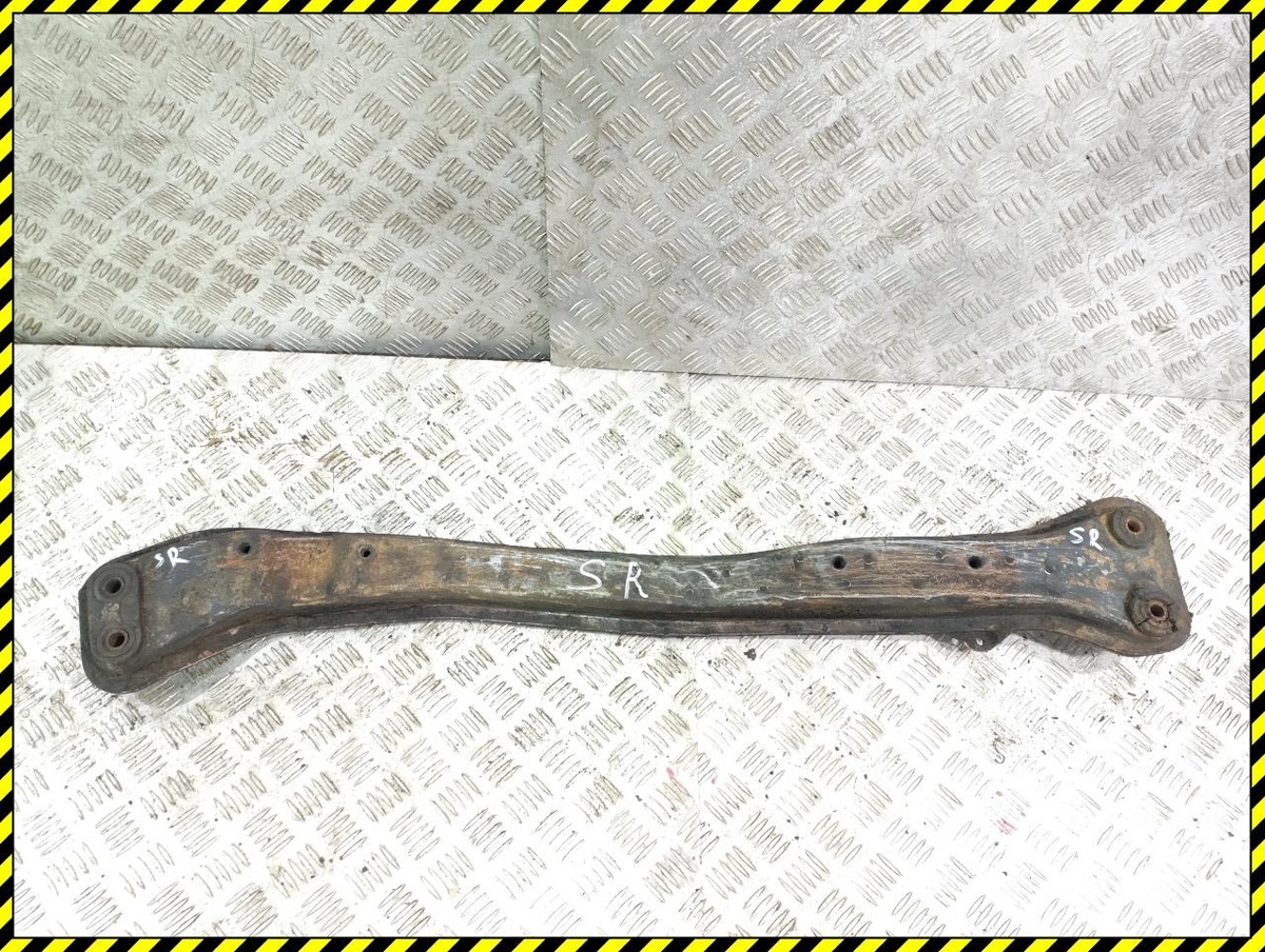 Балка под КПП к Mitsubishi Space Runner 1995