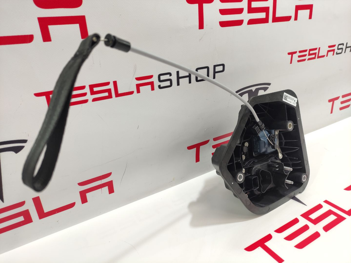 Порт зарядный к Tesla Model 3 2021