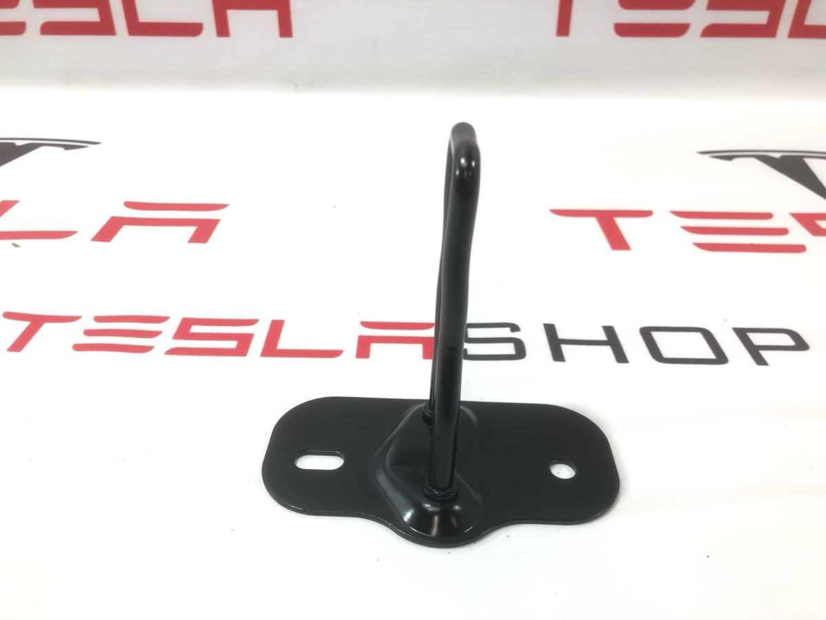 Петля двери к Tesla Model 3 2019