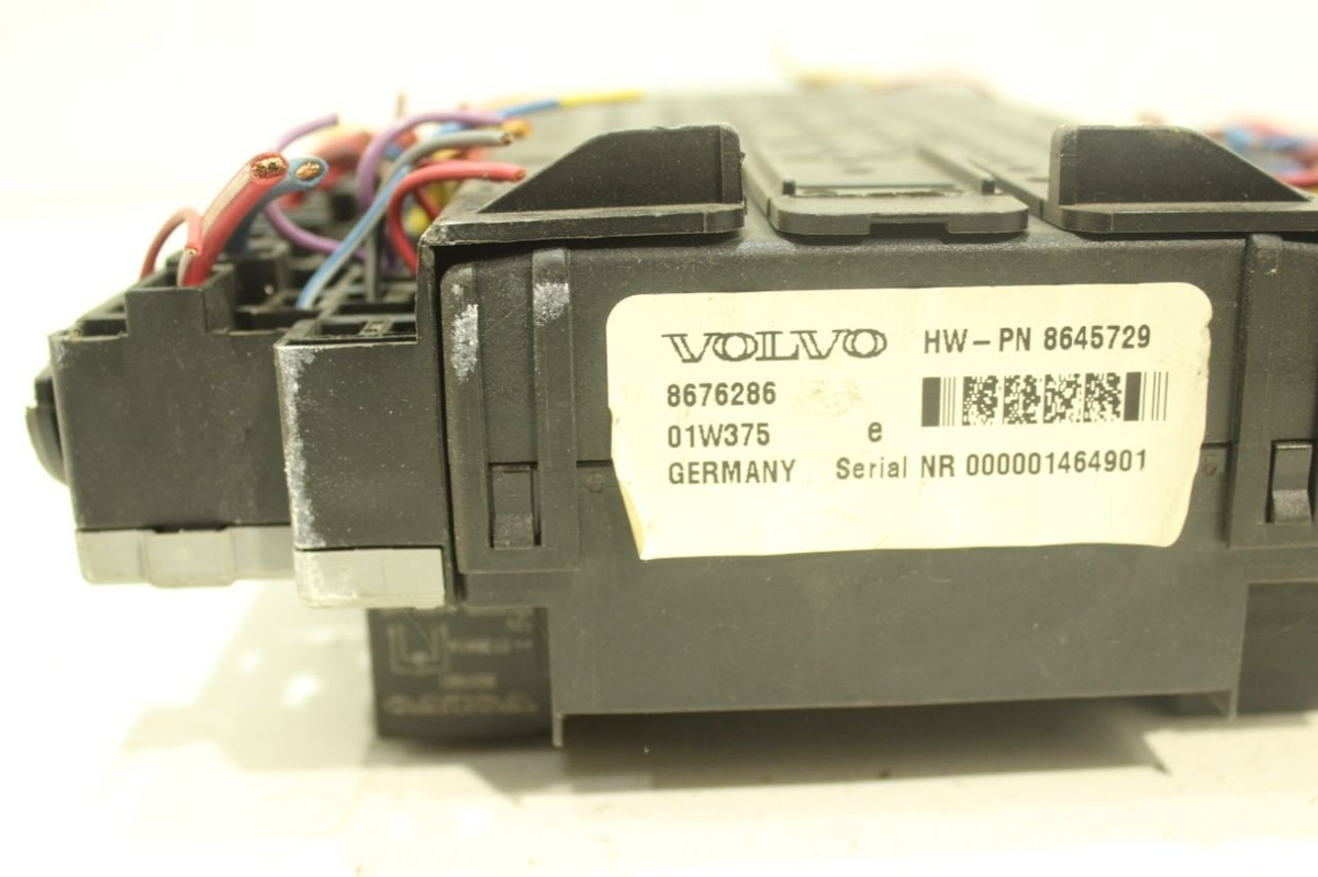 Блок предохранителей к Volvo S80 2001