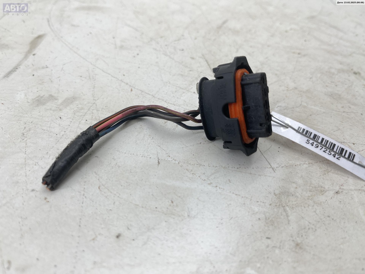 Разъем AUX / USB к Chrysler Voyager 2004