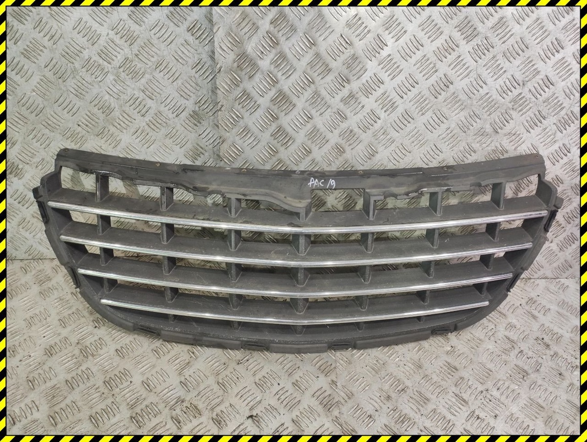 Решетка радиатора к Chrysler Pacifica 2004