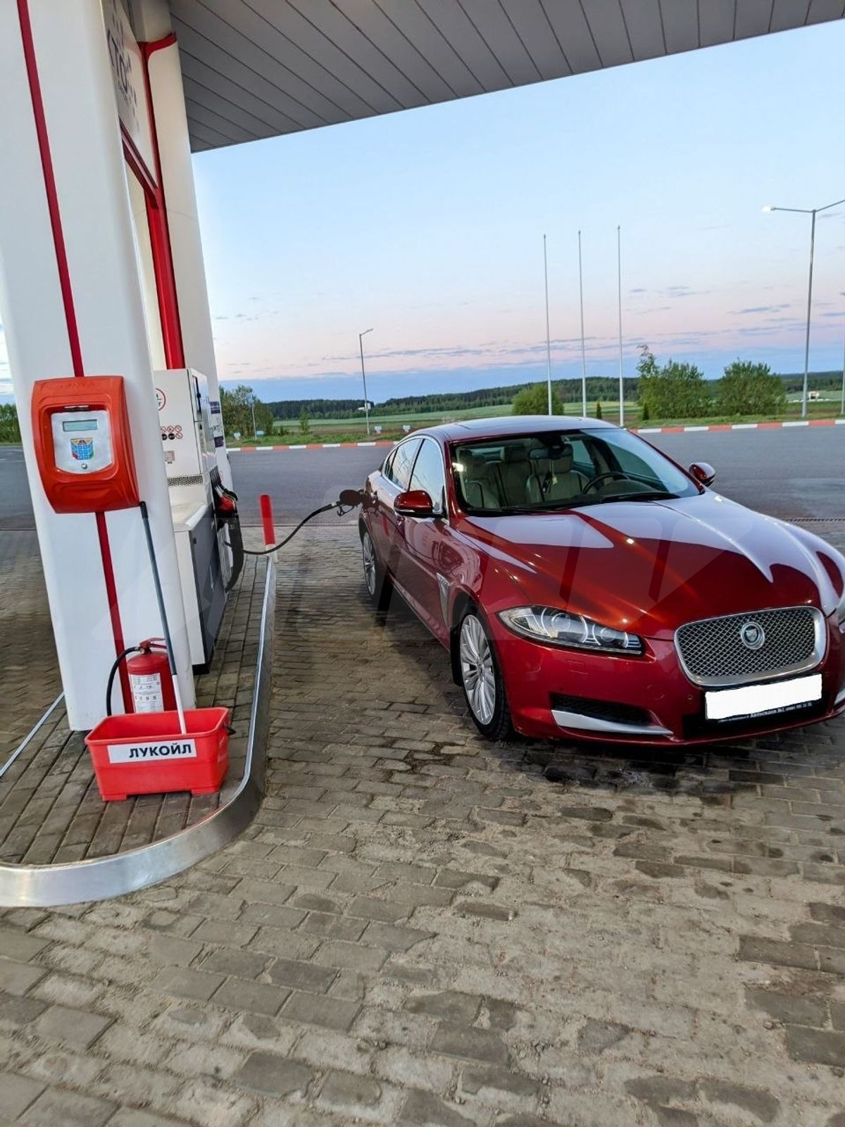 Jaguar XF I Рестайлинг, 2011