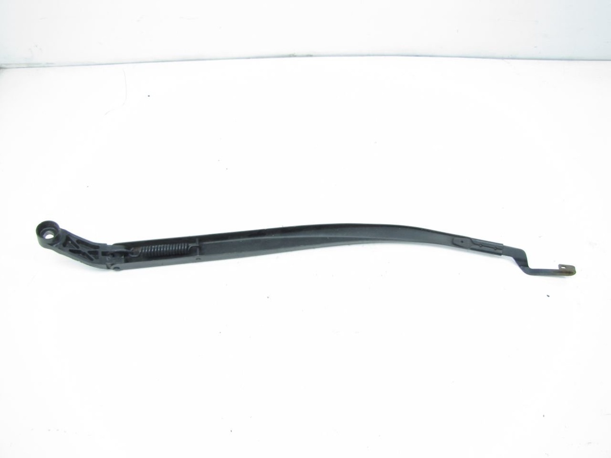 Щеткодержатель к Toyota Prius 2009
