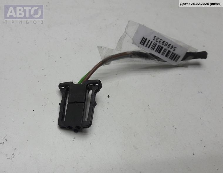Разъем AUX / USB к Volkswagen Passat 2005